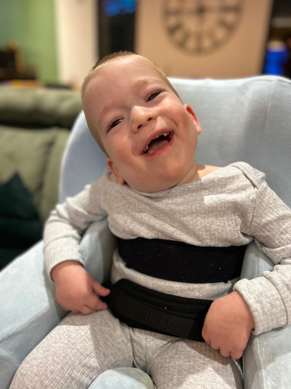 Victor avec ses appareillages